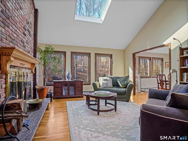 208 Cascade Road, Stamford, CT 06903