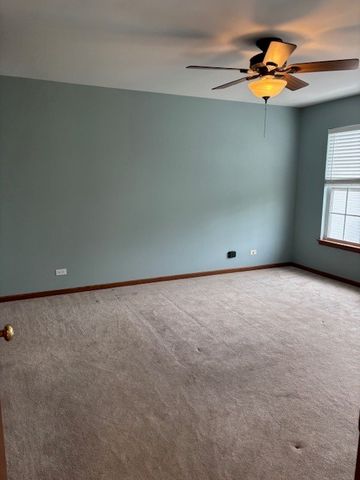 124 W PARK Avenue C, Sugar Grove, IL 60554