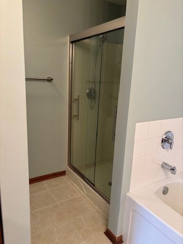 124 W PARK Avenue C, Sugar Grove, IL 60554