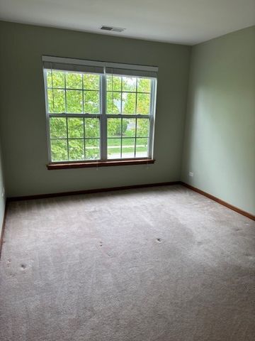 124 W PARK Avenue C, Sugar Grove, IL 60554