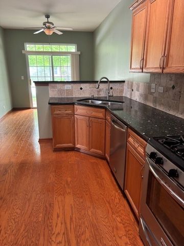 124 W PARK Avenue C, Sugar Grove, IL 60554