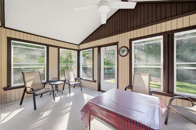 334 Edgewood Avenue, Smithtown, NY 11787