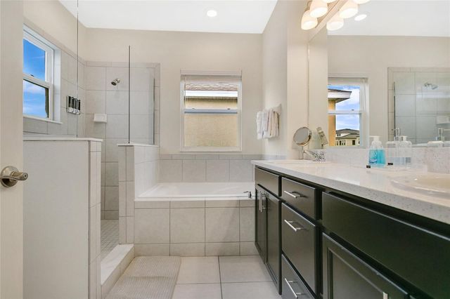 262 BELLA PRESTWICK BOULEVARD, Davenport, FL 33837