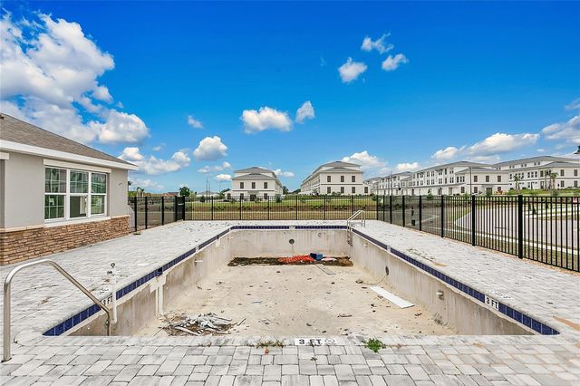 262 BELLA PRESTWICK BOULEVARD, Davenport, FL 33837