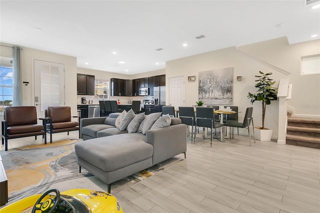 262 BELLA PRESTWICK BOULEVARD, Davenport, FL 33837