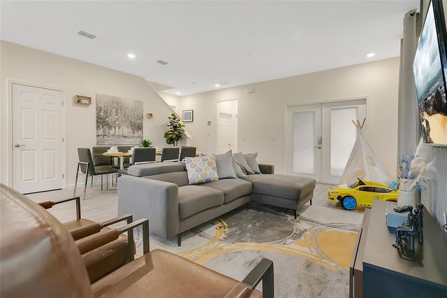 262 BELLA PRESTWICK BOULEVARD, Davenport, FL 33837