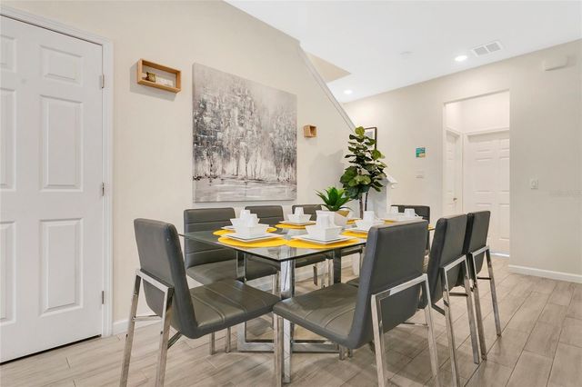 262 BELLA PRESTWICK BOULEVARD, Davenport, FL 33837