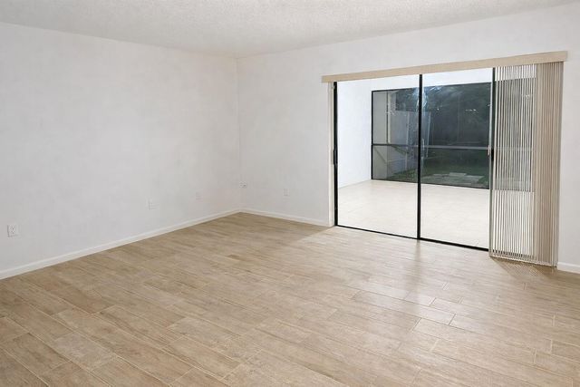 1294 White Pine Drive 1294, Wellington, FL 33414