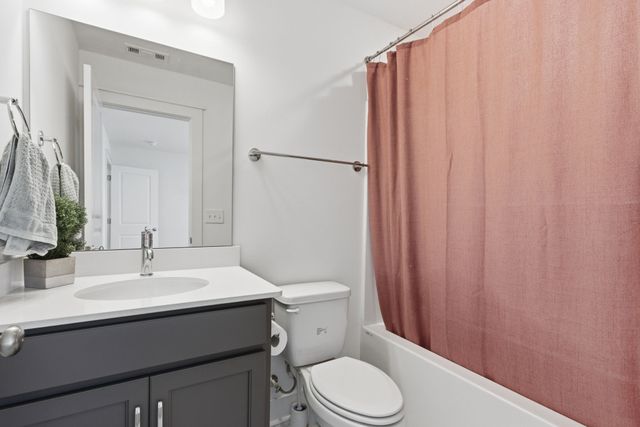 688 Conifer Dr, Spring Hill, TN 37174