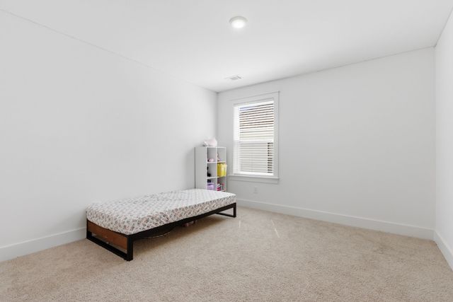 688 Conifer Dr, Spring Hill, TN 37174