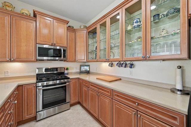 2288 SIFIELD GREENS WAY, Sun City Center, FL 33573