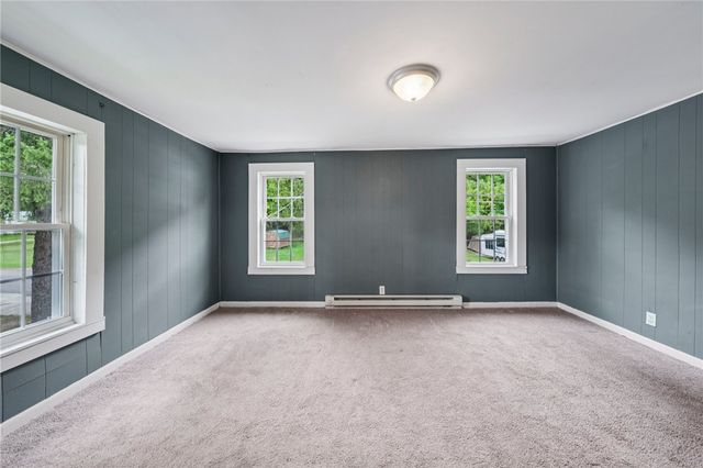 25 Chapel Street, Almond, NY 14804