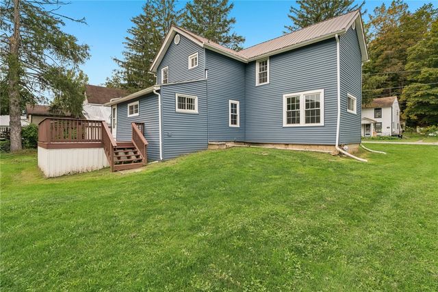 25 Chapel Street, Almond, NY 14804