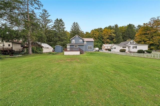 25 Chapel Street, Almond, NY 14804