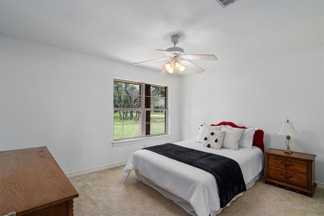 172 Thoroughbred TRCE, Liberty Hill, TX 78642