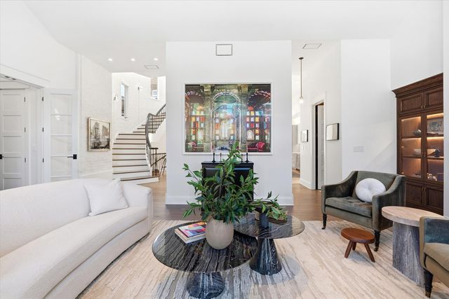 1936 N Wilmot Avenue, Chicago, IL 60647