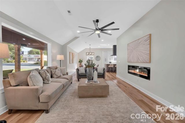 3942 Mcmillan Street, Charlotte, NC 28205