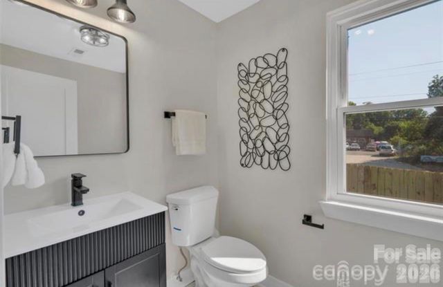 3942 Mcmillan Street, Charlotte, NC 28205