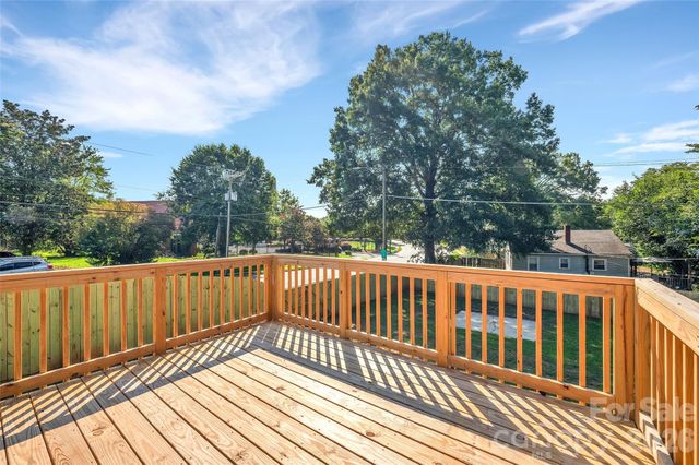 3942 Mcmillan Street, Charlotte, NC 28205