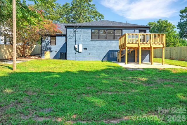 3942 Mcmillan Street, Charlotte, NC 28205
