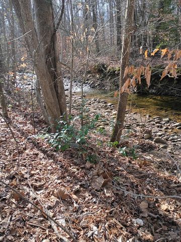 5080 Holly Creek Cool Springs Road, Chatsworth, GA 30705