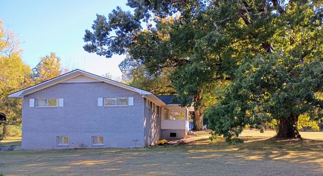 5080 Holly Creek Cool Springs Road, Chatsworth, GA 30705