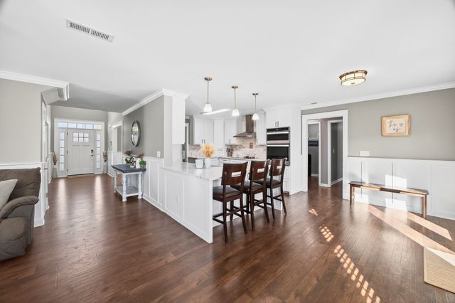 4000 Cadence Dr, Spring Hill, TN 37174