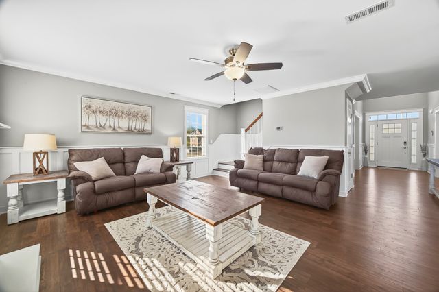 4000 Cadence Dr, Spring Hill, TN 37174