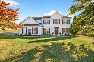 4000 Cadence Dr, Spring Hill, TN 37174