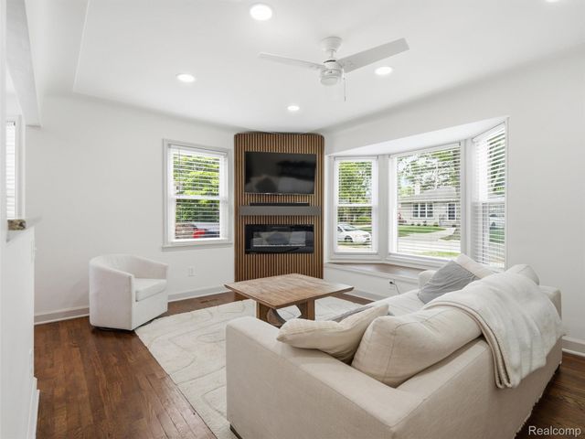 1514 S Wilson Avenue, Royal Oak, MI 48067