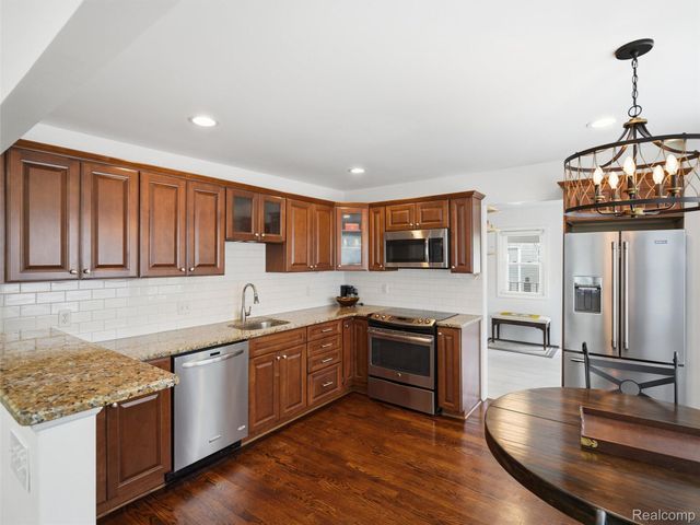 1514 S Wilson Avenue, Royal Oak, MI 48067