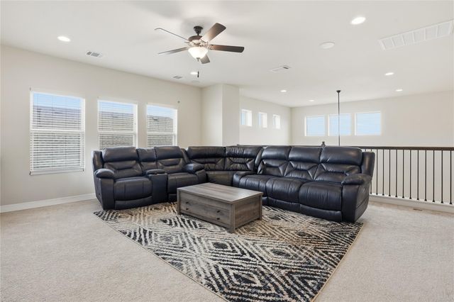 144 Falkland ST, Hutto, TX 78634