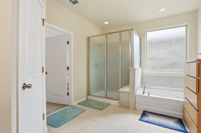 144 Falkland ST, Hutto, TX 78634