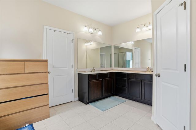 144 Falkland ST, Hutto, TX 78634