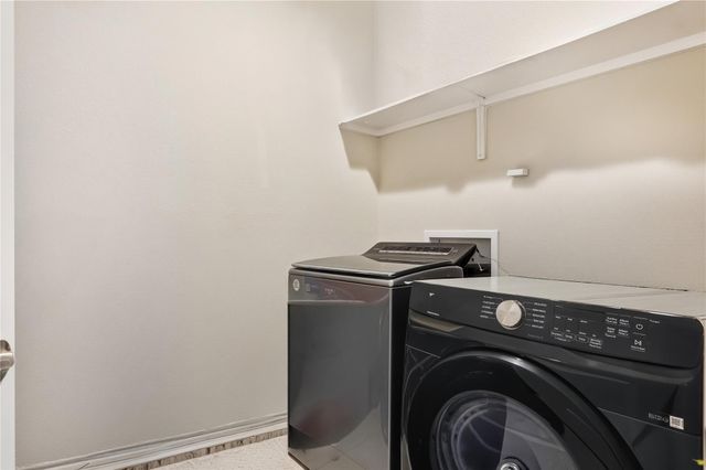 144 Falkland ST, Hutto, TX 78634