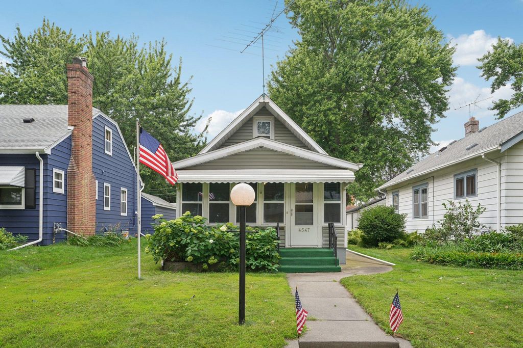 4347 Russell Avenue N, Minneapolis, MN 55412