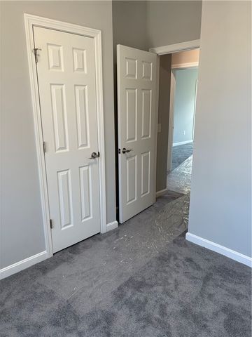 184 Avenue C E5, Woonsocket, RI 02895