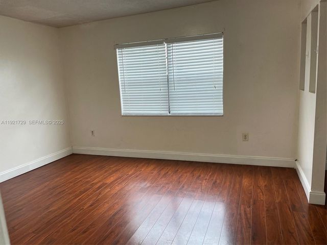 13500 NE 3rd Court 402, North Miami, FL 33161