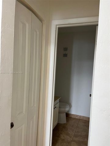 13500 NE 3rd Court 402, North Miami, FL 33161