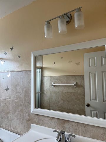 13500 NE 3rd Court 402, North Miami, FL 33161