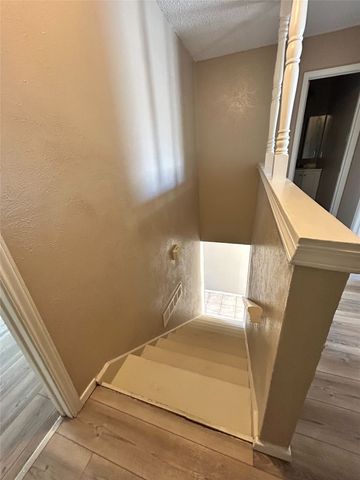 2818 S Fielder Road, Arlington, TX 76015