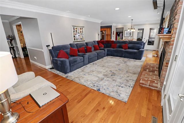 2776 Valleyview Drive, Lower Burrell, PA 15068