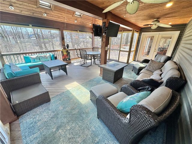 2776 Valleyview Drive, Lower Burrell, PA 15068