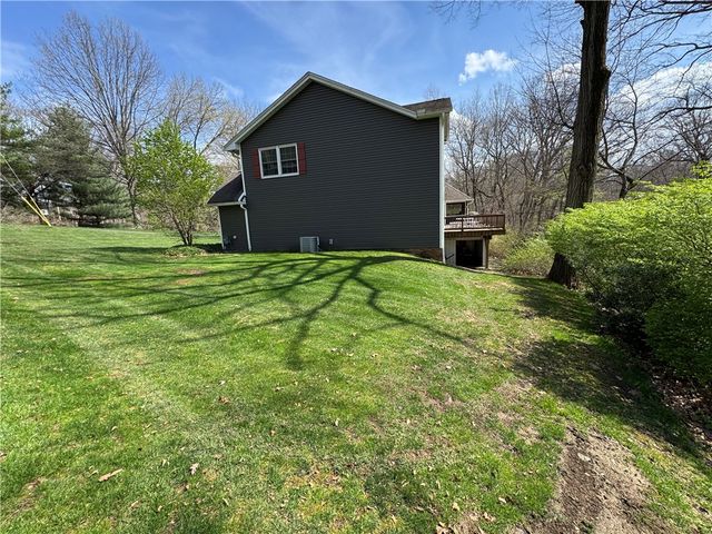 2776 Valleyview Drive, Lower Burrell, PA 15068