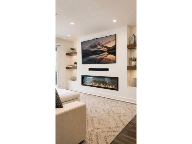 1648 Topanga, Costa Mesa, CA 92627