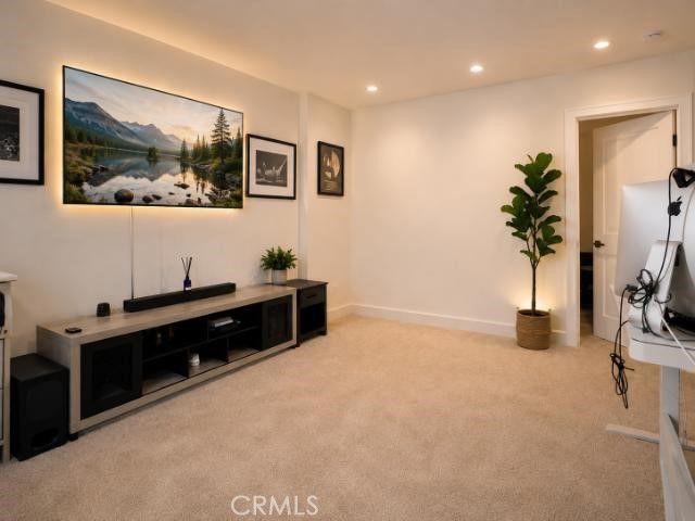 1648 Topanga, Costa Mesa, CA 92627