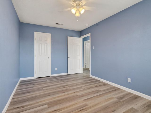 2613 Timber Drive, Dickinson, TX 77539