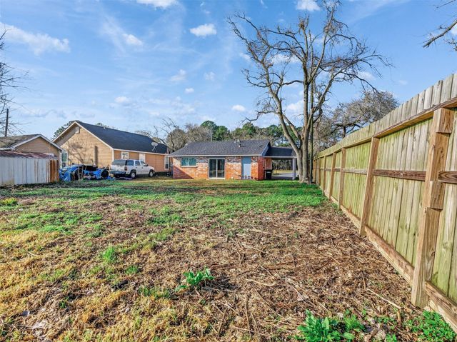 2613 Timber Drive, Dickinson, TX 77539