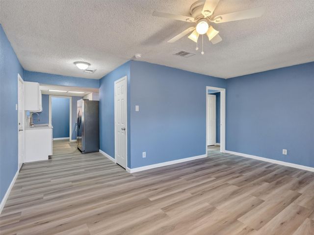 2613 Timber Drive, Dickinson, TX 77539