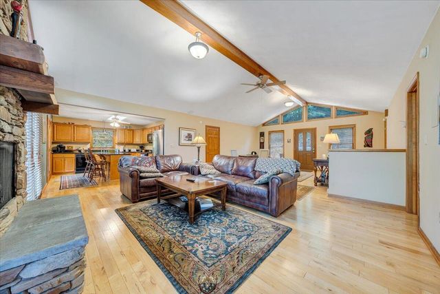 49 Aspen WAY, Moneta, VA 24121